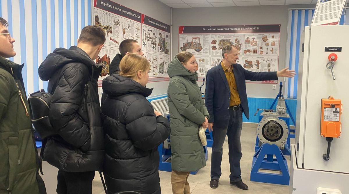 Школьники р.п. Свободный посетили Вавиловский университет с экскурсией Фото 17