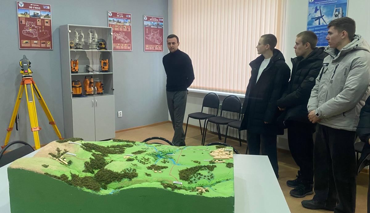 Школьники р.п. Свободный посетили Вавиловский университет с экскурсией Фото 10