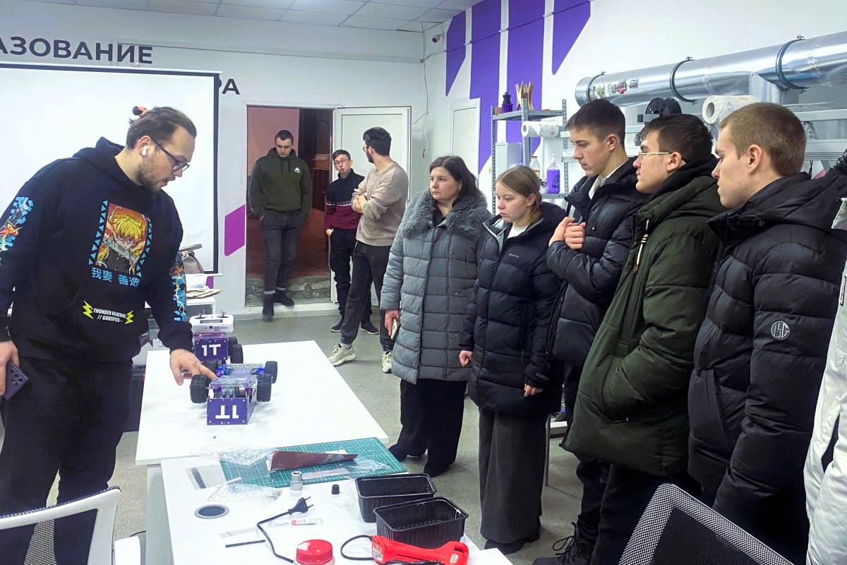 Школьники р.п. Свободный посетили Вавиловский университет с экскурсией