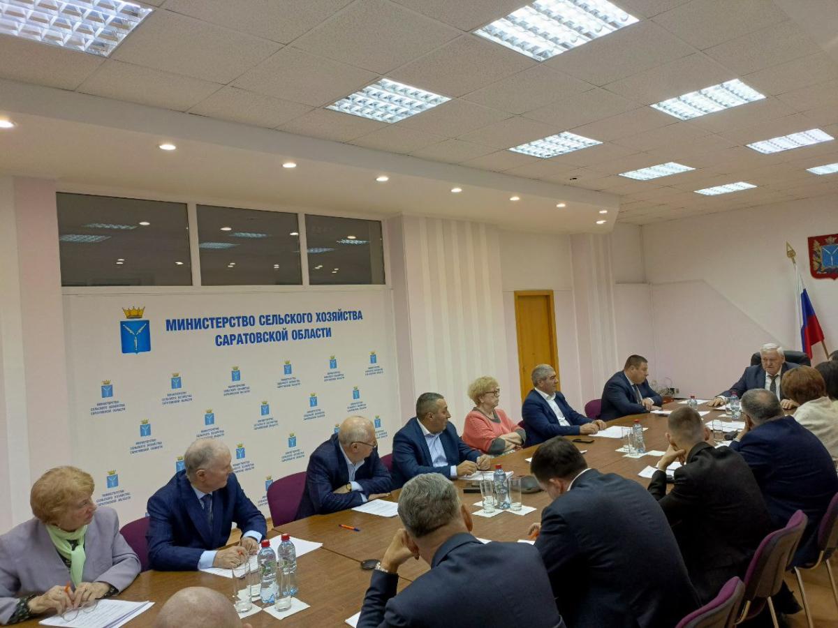 Выступление профессора Глебова И.П. на общественном совете при  Министерстве сельского хозяйства Саратовской области Фото 1