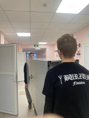 Волонтеры продолжают свою деятельность.