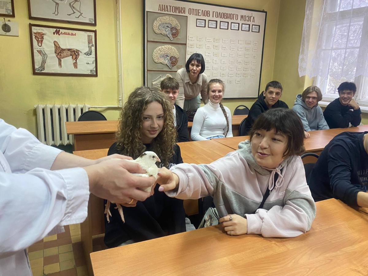 Саратовские школьники посетили Вавиловский университет с экскурсией Фото 11