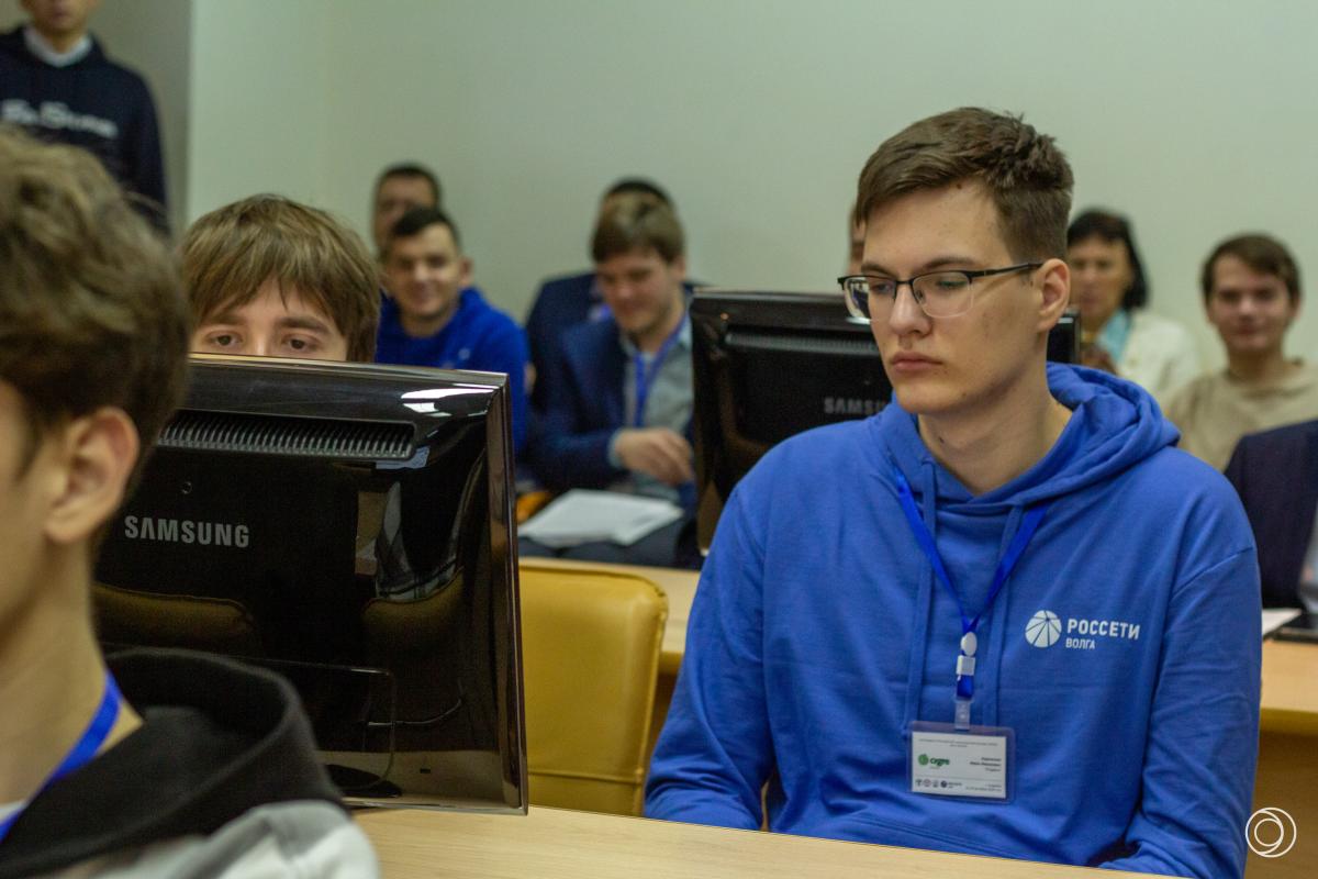 Студенты и молодые специалисты представили проекты на научной конференции молодежной секции РНК СИГРЭ «Энергия будущего» Фото 3