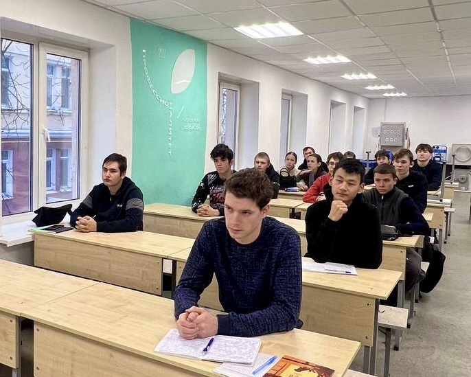 Кураторский час о трудоустройстве студентов Фото 1