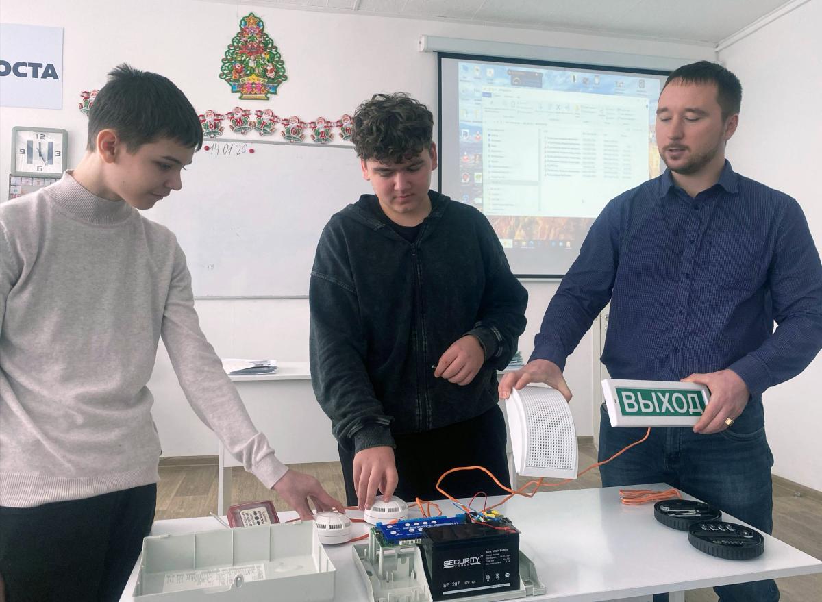 В агроклассах Калининска состоялись плановые занятия