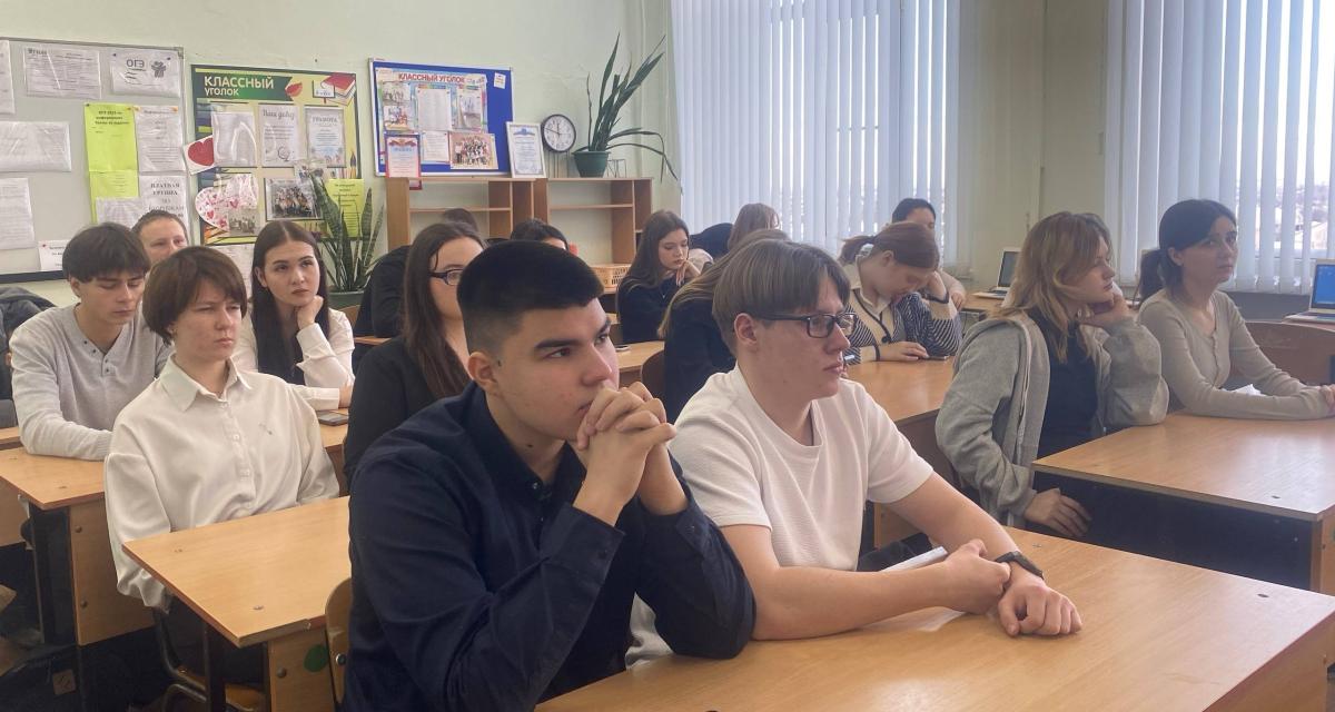 Саратовские школьники узнали о преимуществах обучения в университете Фото 3