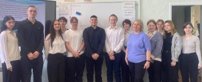 Мастер-класс "Удивительная физика" с учащимися МОУ СОШ 52 г. Саратова