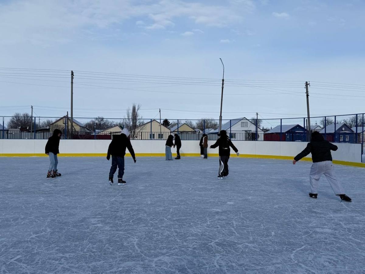 Морозный денёк, Для нас открыли каток! Фото 3