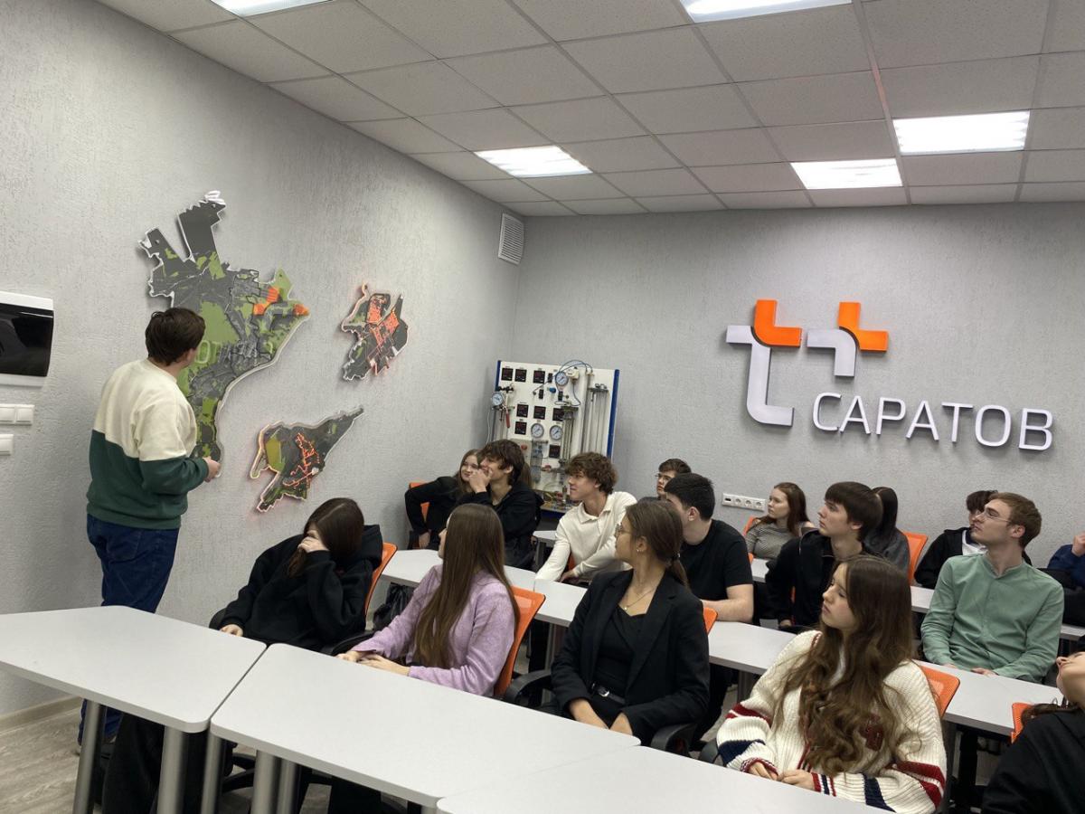 В рамках профориентационной работы организовали экскурсию для школьников МОУ Лицей №107 и МОУ СОШ № 11 Фото 1