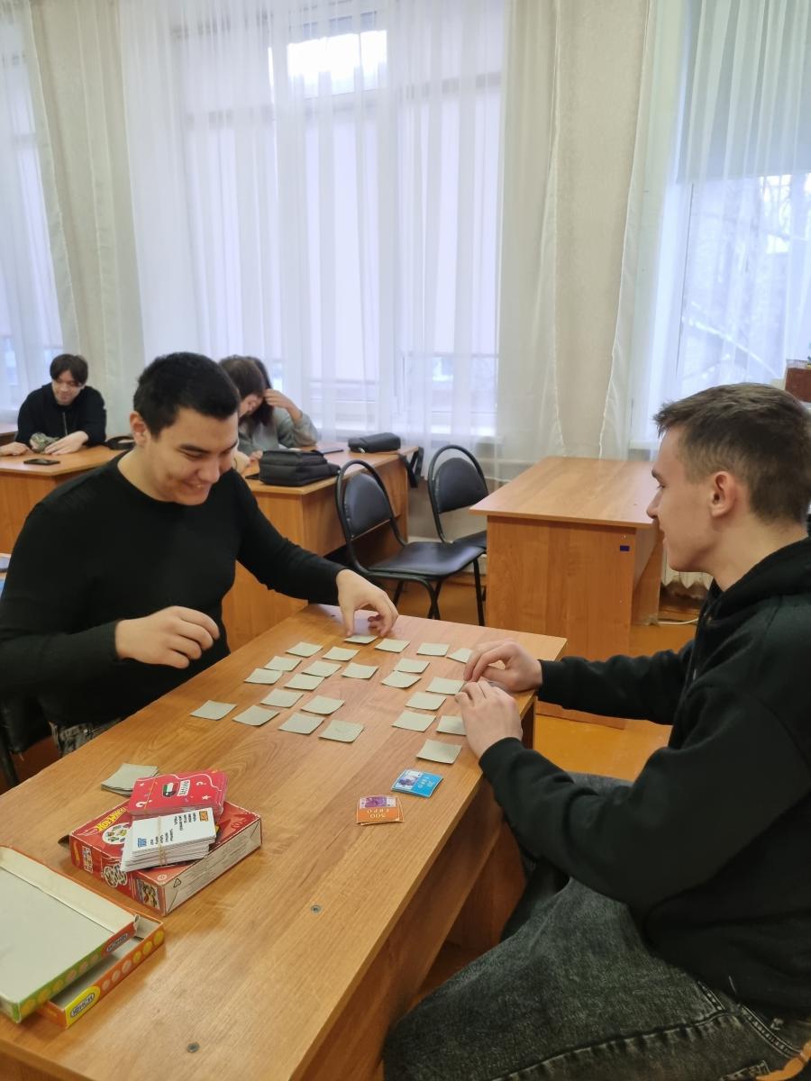 Классный час посвященный настольным играм в группе ЭА-18402 Фото 3