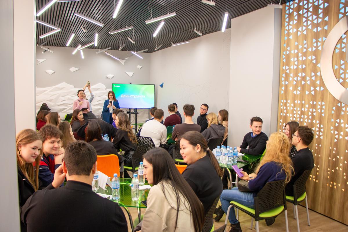 Команда Вавиловского университета приняла участие в межвузовском квизе от Сбербанка Фото 1