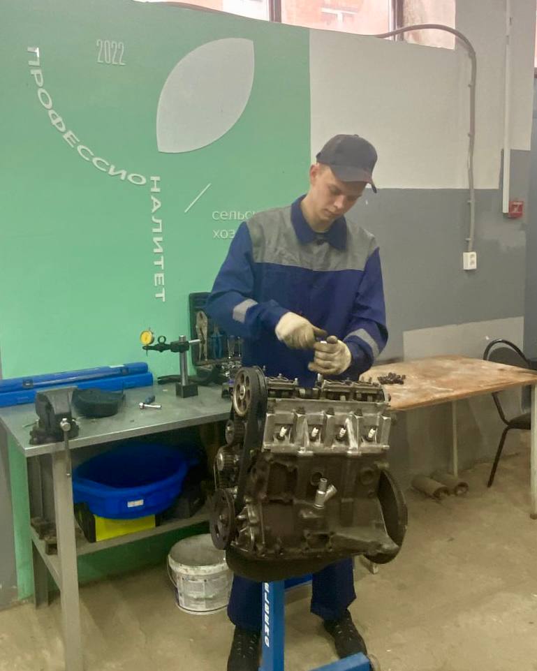 Внутренний отбор в рамках чемпионата «Профессионалы» по компетенции «Ремонт и обслуживание легковых автомобилей» Фото 1