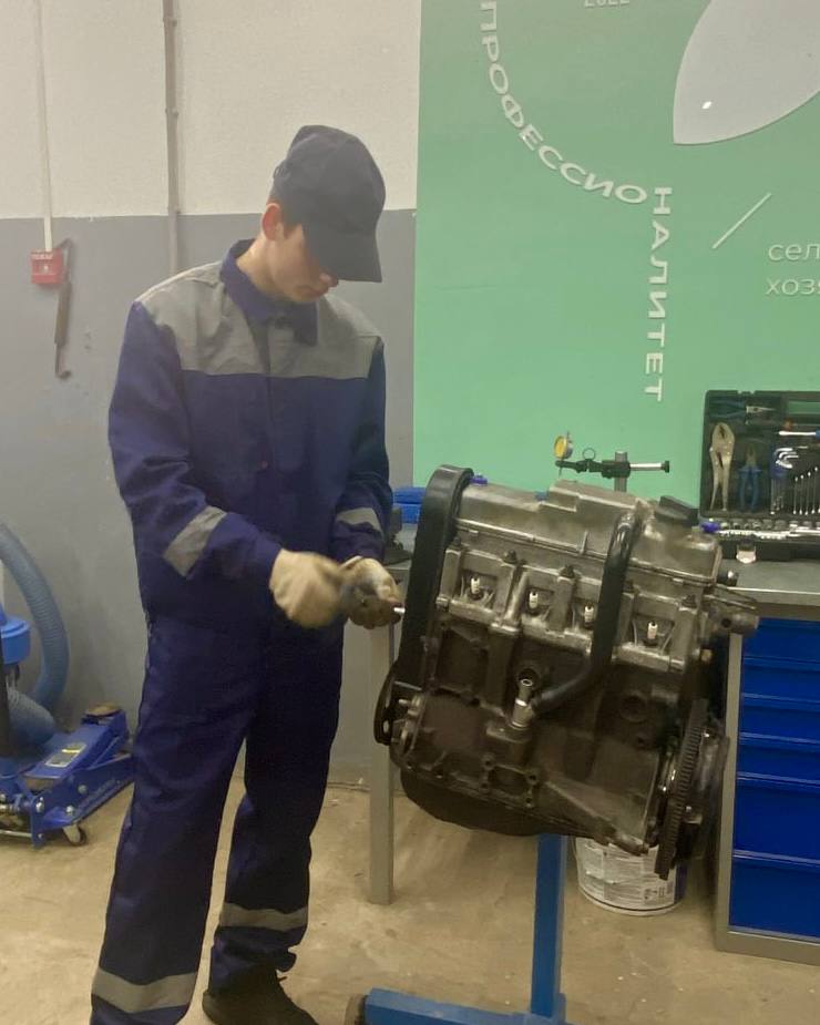 Внутренний отбор в рамках чемпионата «Профессионалы» по компетенции «Ремонт и обслуживание легковых автомобилей» Фото 3