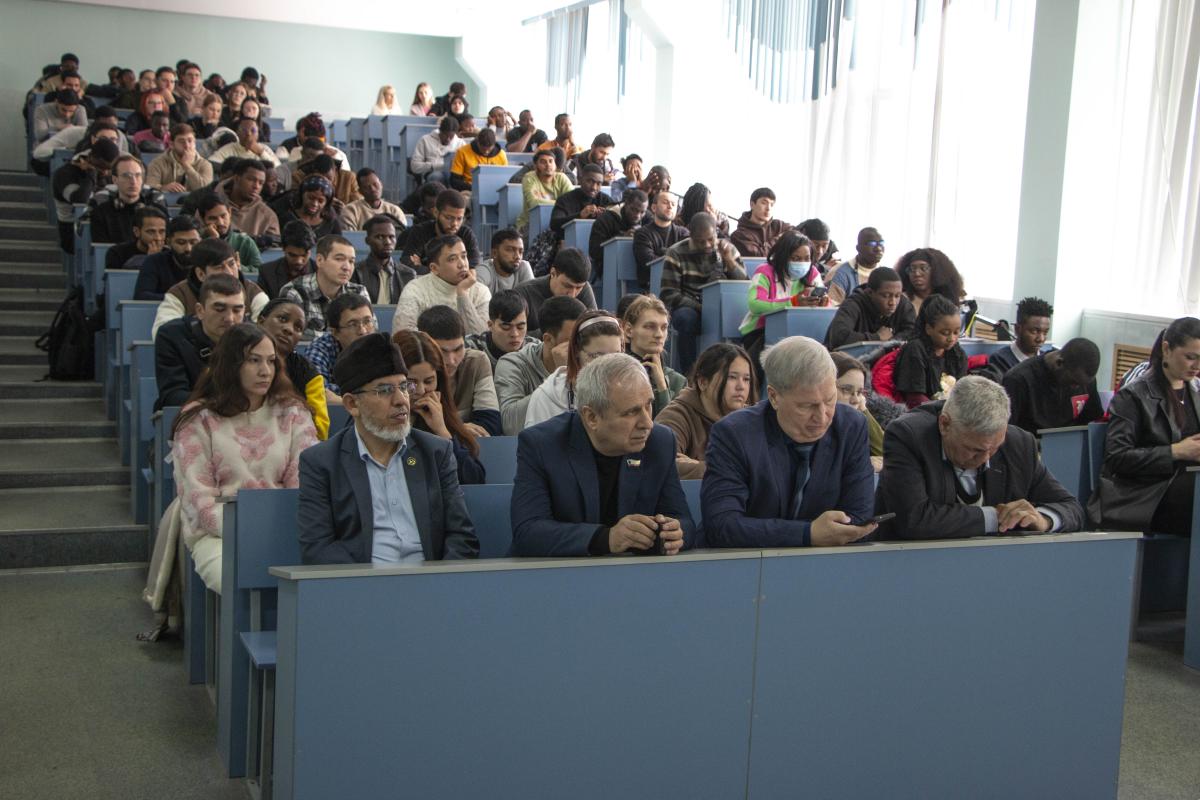 В вузе прошла встреча с иностранными студентами, посвященная профилактике экстремизма и терроризма Фото 13 В вузе прошла встреча с иностранными студентами, посвященная профилактике экстремизма и терроризма Фото 13