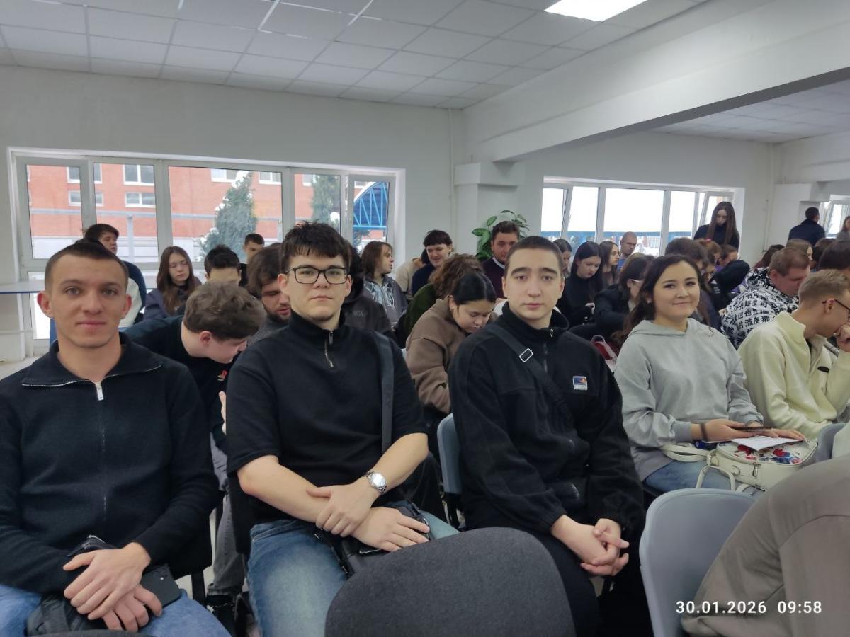 Студенты института агробизнеса приняли участие в сессии «Кадровый урожай» в рамках Масличного форума Фото 4