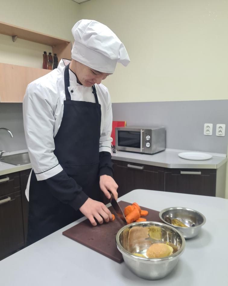 Внутренний отбор студентов для участия в чемпионате «ПРОФЕССИОНАЛЫ» по компетенции «Поварское дело» Фото 1