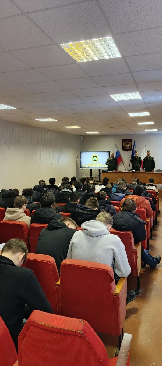 стреча студентов выпускных групп с представителями Саратовского высшего артиллерийского командного училища (СВАКУ) Фото 1