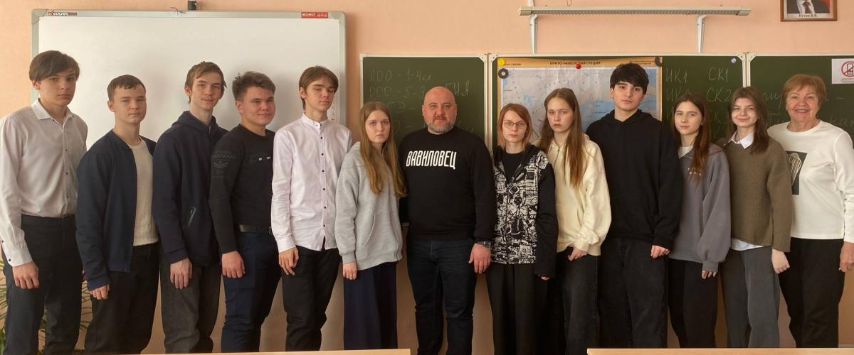 Саратовских школьников познакомили с образовательными программами и возможностями вуза Фото 1