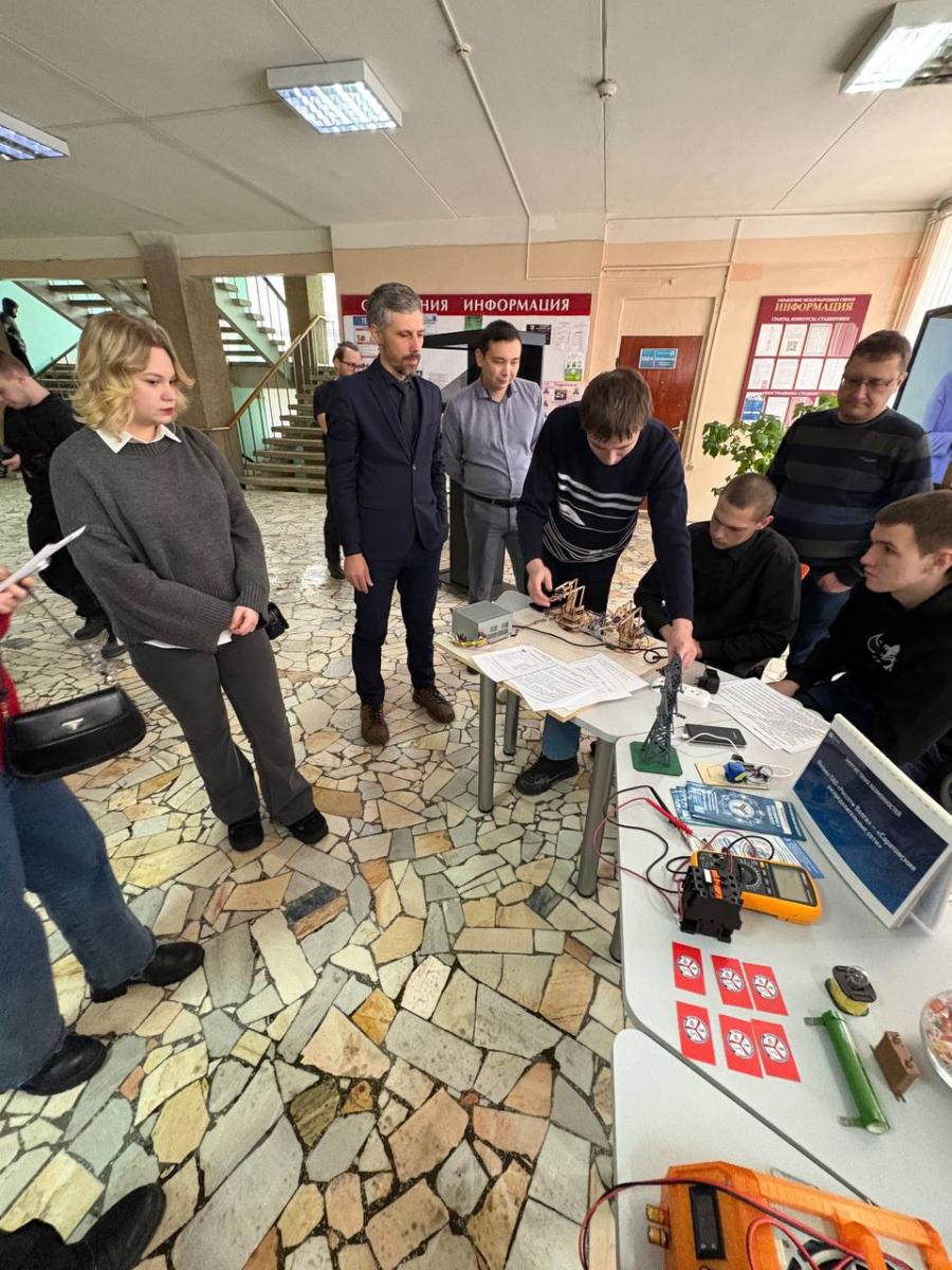 Кафедра «Электрооборудование, энергоснабжение и роботизация» провела День открытых дверей Фото 2