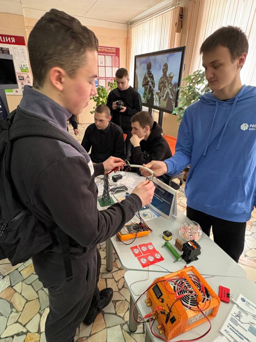 Кафедра «Электрооборудование, энергоснабжение и роботизация» провела День открытых дверей Фото 3