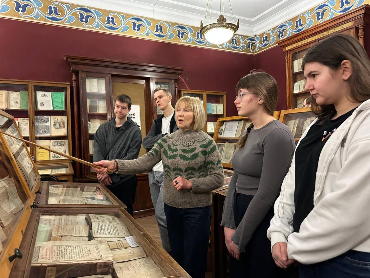 Посещение Научной библиотеки Саратовского государственного университета имени Н. Г. Чернышевского Фото 3