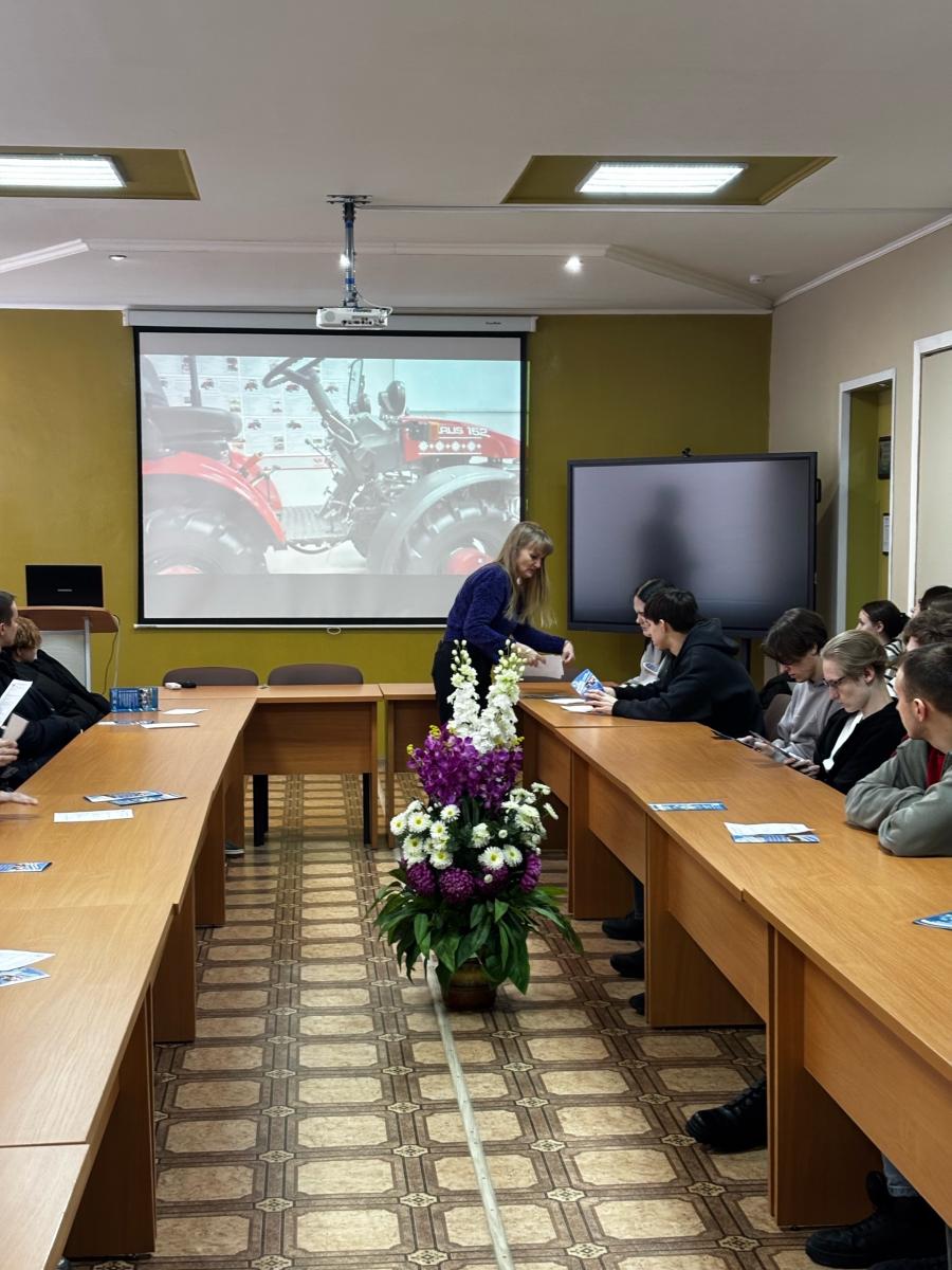 Профориентационная работа кафедры «Техносферная безопасность и транспортно-технологические машины»  в техникумах г. Балаково Фото 8