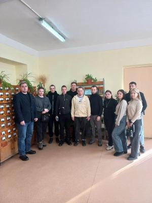 Экскурсия по библиотеке.