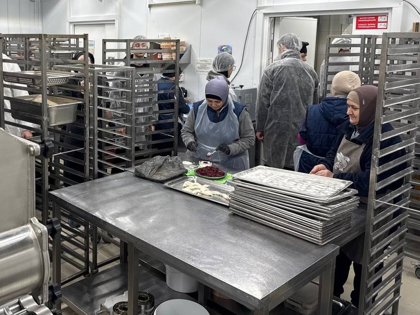 Студенты ФТК посетили с экскурсией предприятие ООО «Ресто Про» Фото 3