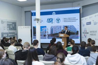 Ректор Вавиловского университета встретился с молодежью в рамках акции Знание.Наука