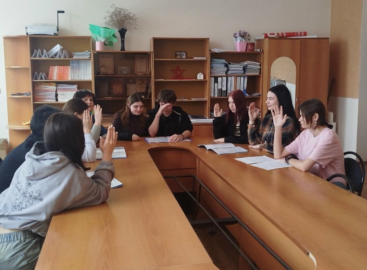 Заседание клуба молодого избирателя "Моё будущее". Фото 4