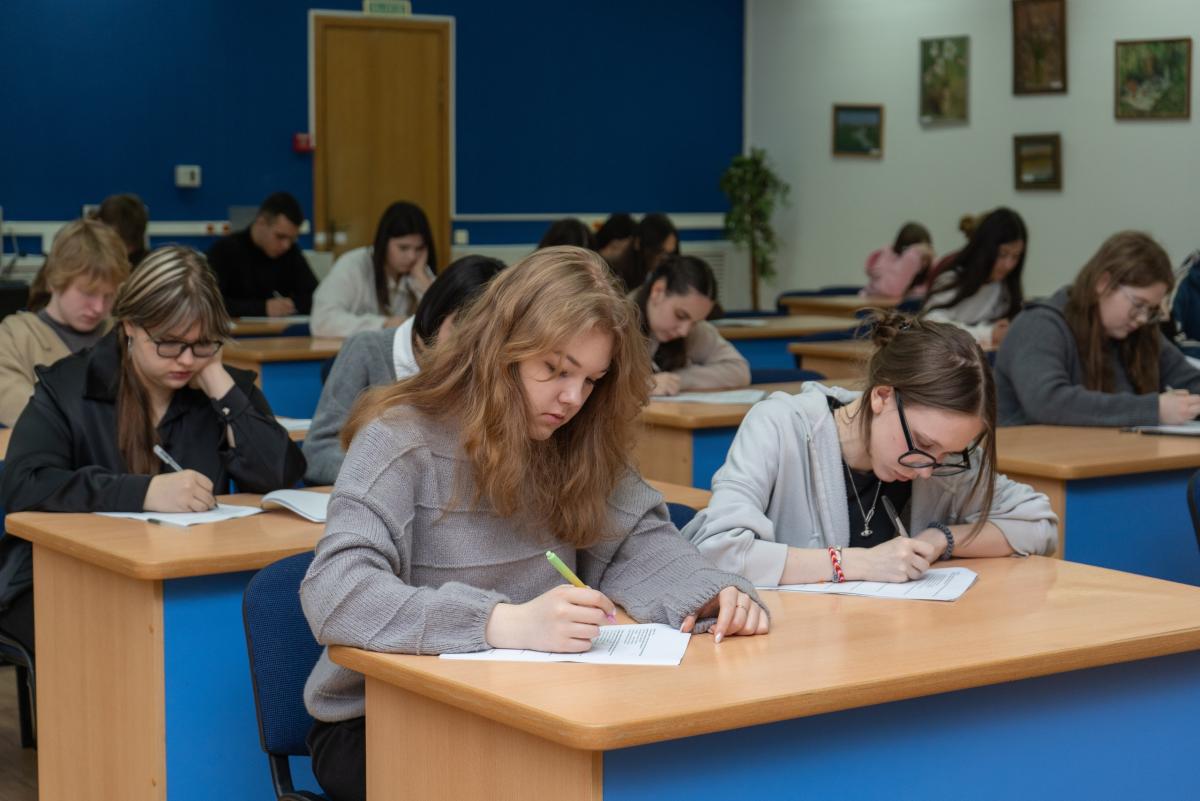 В Вавиловском университете состоялся конкурс «Будущее в ваших руках» Фото 10 В Вавиловском университете состоялся конкурс «Будущее в ваших руках» Фото 10