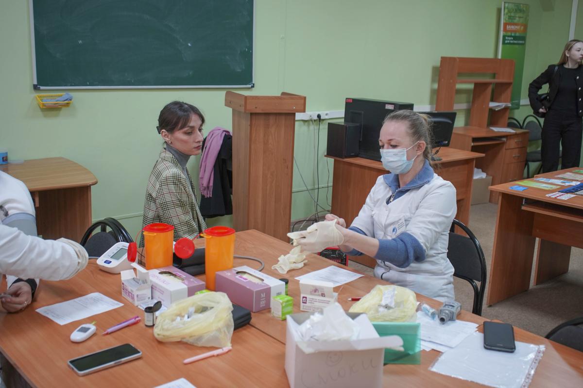 Более 100 сотрудников и студентов прошли профилактический медосмотр Фото 2 Более 100 сотрудников и студентов прошли профилактический медосмотр Фото 2
