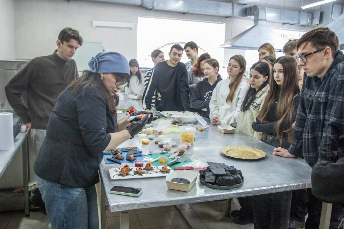 Более 300 студентов стали участниками масштабного Дня карьеры Фото 11