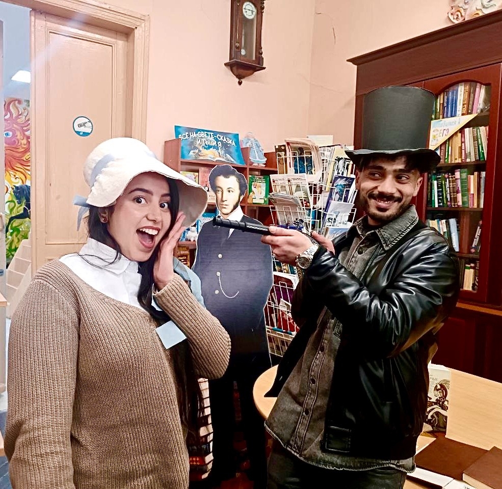 Иностранные студенты и слушатели подготовительного отделения познакомились с русской культурой Фото 3 Иностранные студенты и слушатели подготовительного отделения познакомились с русской культурой Фото 3