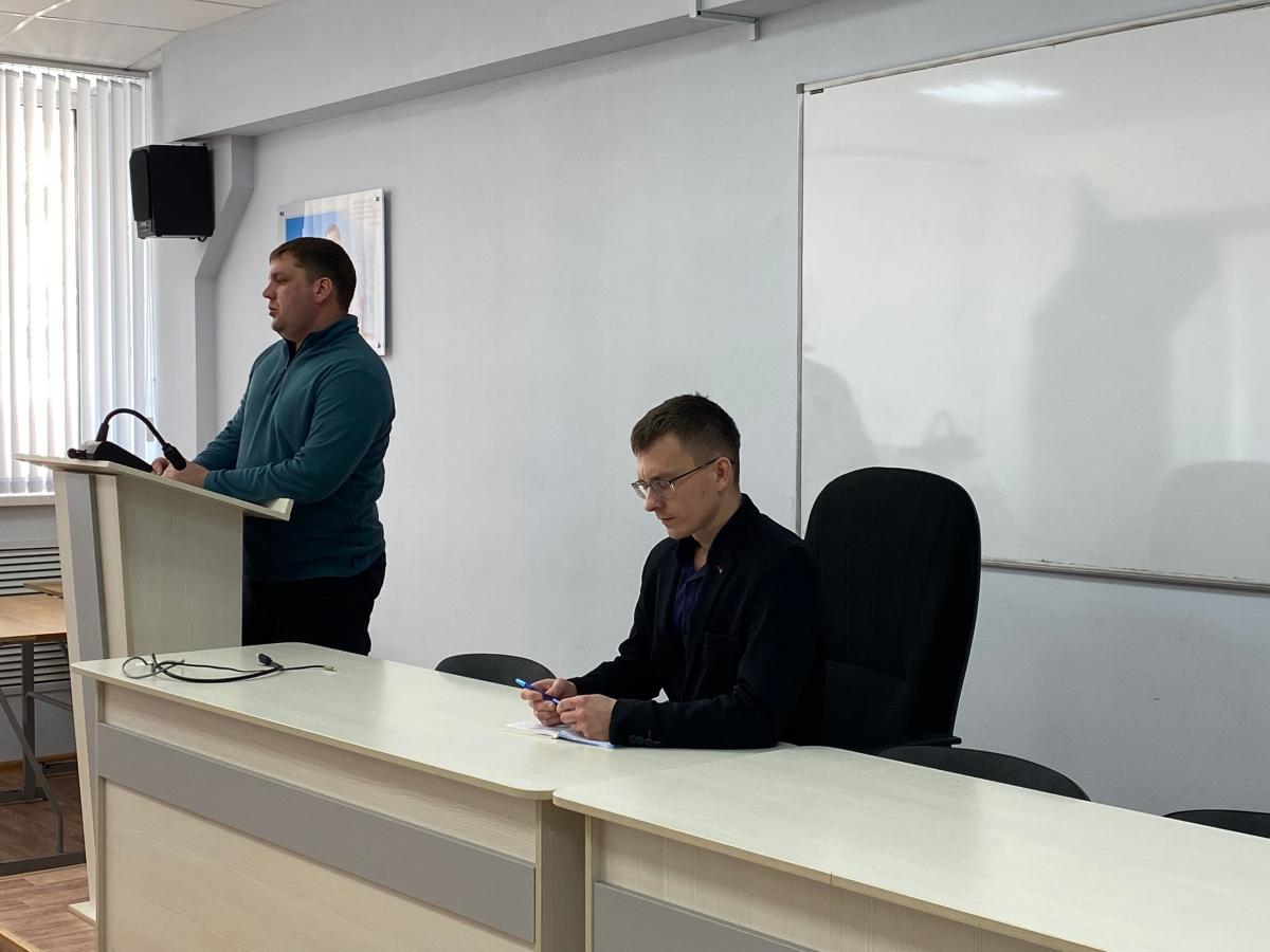 Диалог с практиком: студенты Института генетики и агрономии обсудили карьерные перспективы с ведущим агрономом хозяйства ИП Елисеев А.А. Фото 3