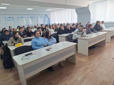 Мероприятие для студентов младших курсов «Введение в специальность: исследователь».