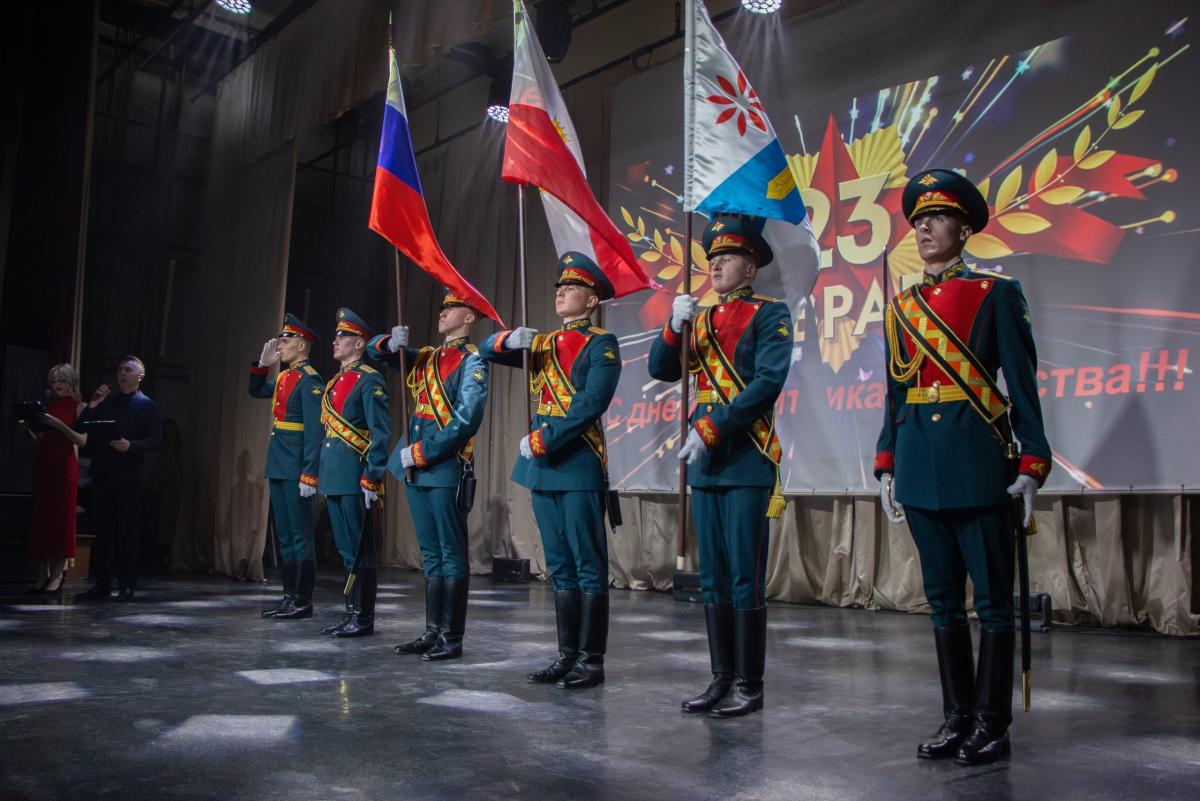 «Горжусь тобой, Отечество!»: В вузе прошел концерт патриотической песни Фото 2