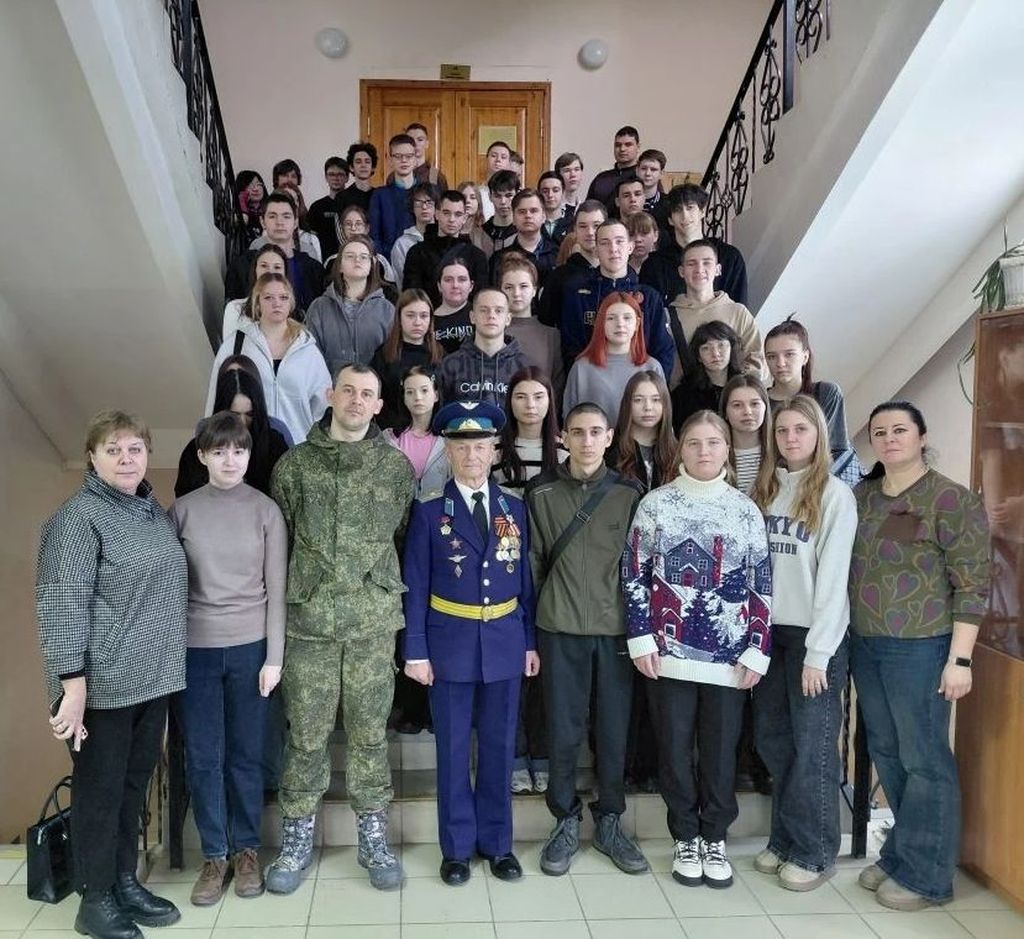 Патриотическая встреча «Диалог с Героем»  в рамках Всероссийской акции «Нашим Героям», приуроченной к празднованию Дня защитника Отечества