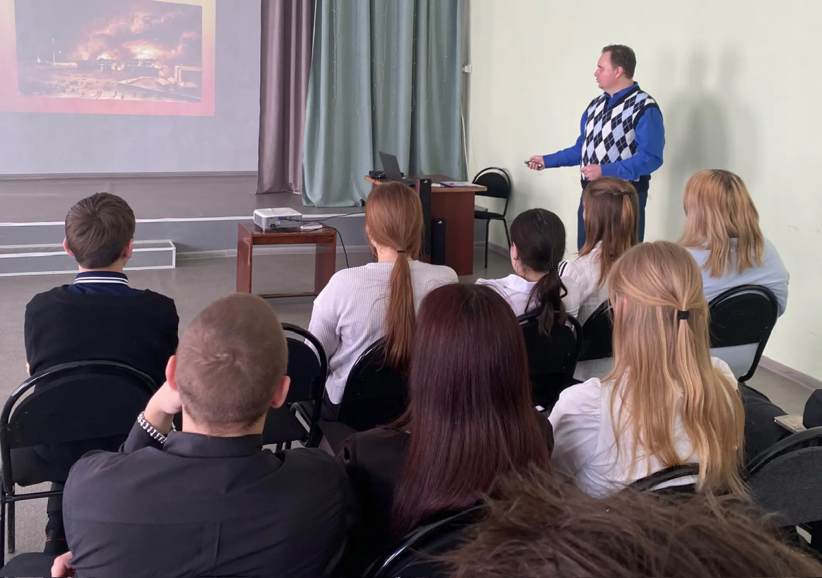 Профессор кафедры «Техносферная безопасность и транспортно-технологические машины» участвовал в проведении плановых занятий в агроклассах Саратовской области Фото 3