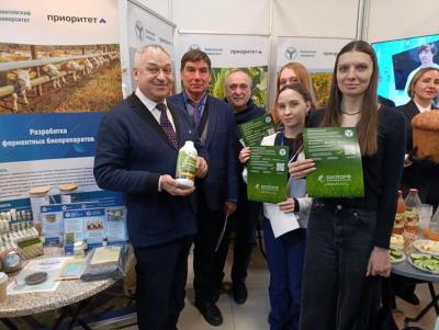 Сотрудники кафедры «Микробиология и биотехнология» представили свою разработку на 9-и Агропромышленном Форуме «Саратов-Агро.2026»