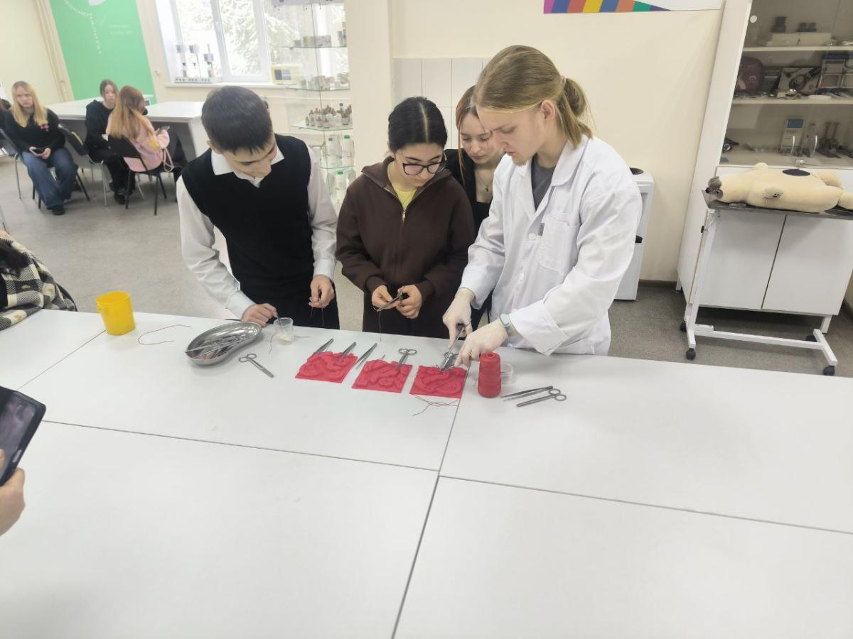 Экскурсия для школьников  на площадке «Ветеринария»