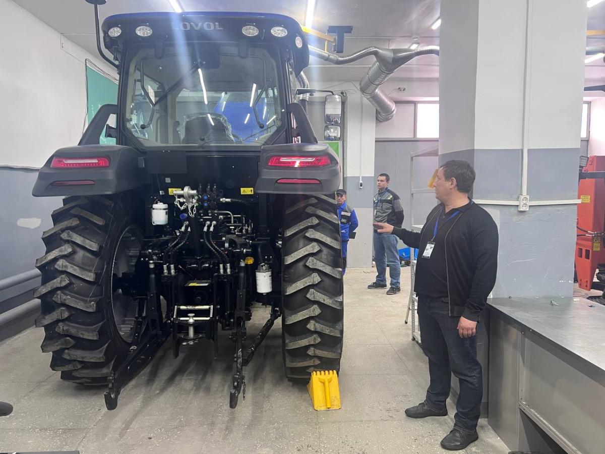 Школьники в гостях Чемпионата Фото 4 Школьники в гостях Чемпионата Фото 4