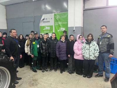 Школьники в гостях Чемпионата