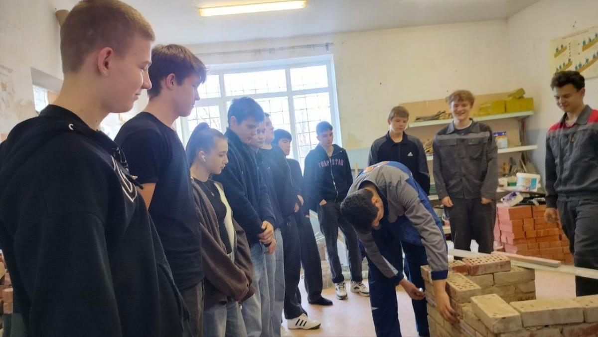 Мастер-класс "Выполнение каменных работ". Фото 1