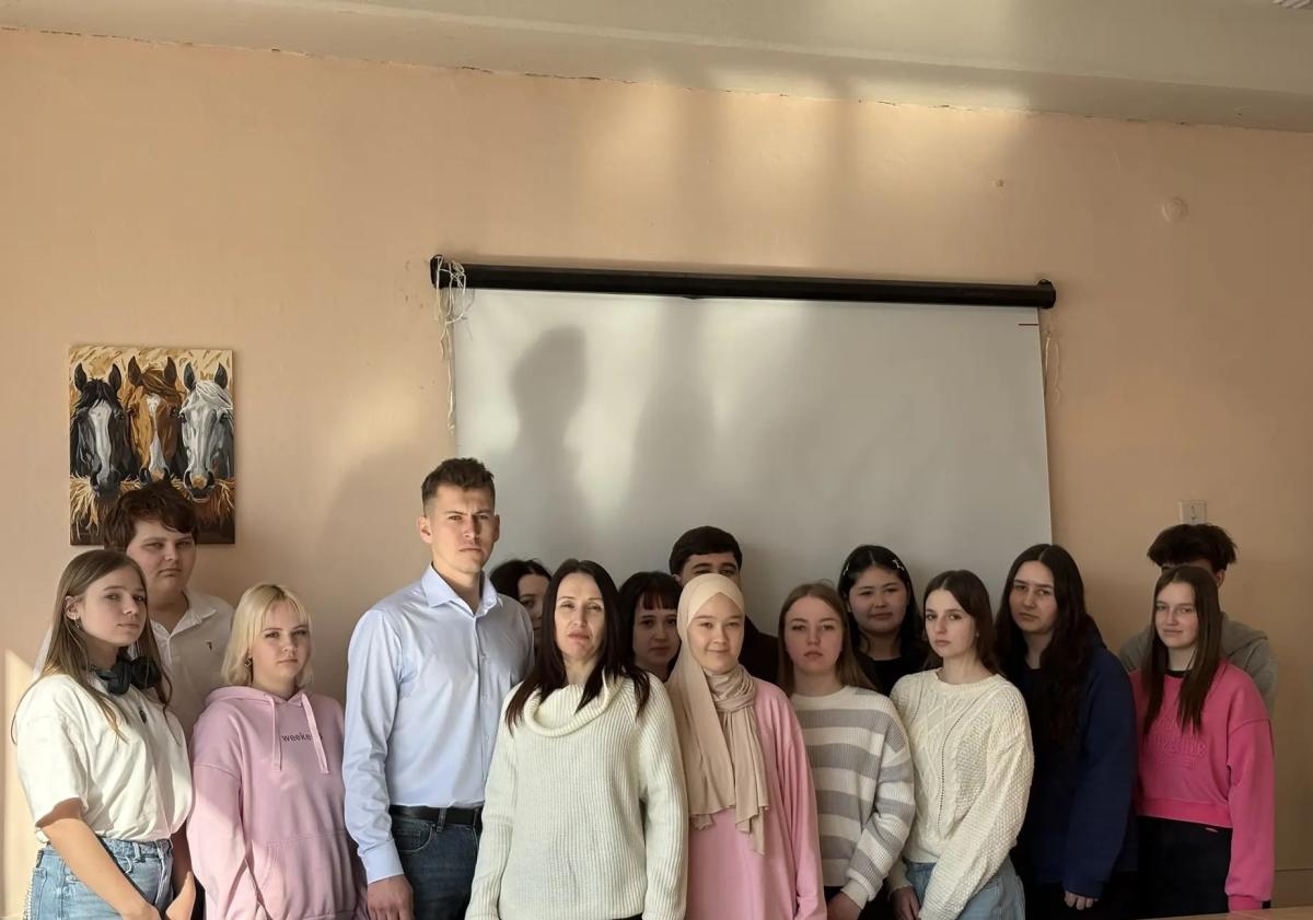 Встреча студентов колледжа с аспирантом университета