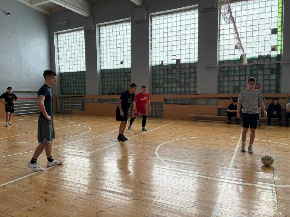 Соревнования по мини-футболу. Фото 4