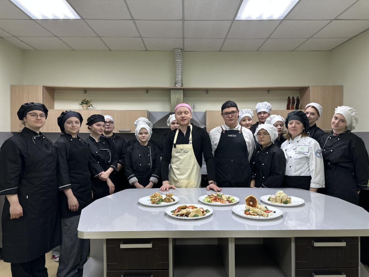 Для студентов ФТК проведен кулинарный мастер-класс