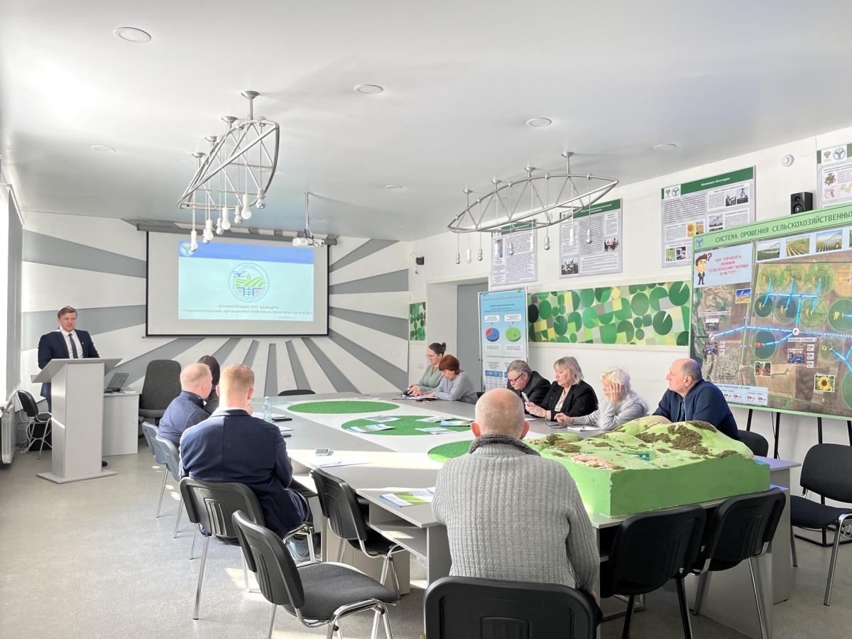 Конференция профессорско-преподавательского состава и аспирантов по итогам научно-исследовательской, учебно-методической и воспитательной работы за 2025 год на кафедре «Гидромелиорация, природообустройство и строительство в АПК» Фото 8