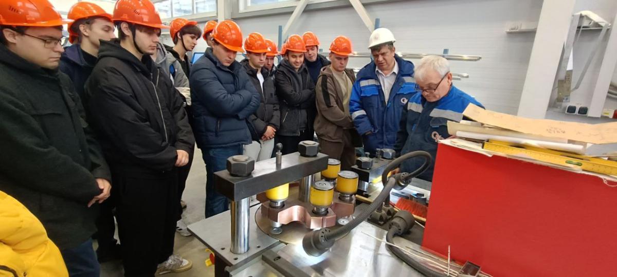 Новые кадры на подходе: студенты-энергетики посетили производственный объект компании АО «Облкоммунэнерго» Фото 4