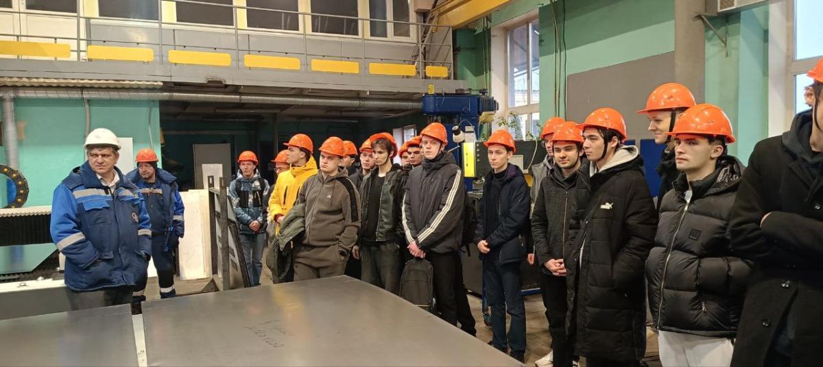 Новые кадры на подходе: студенты-энергетики посетили производственный объект компании АО «Облкоммунэнерго» Фото 6